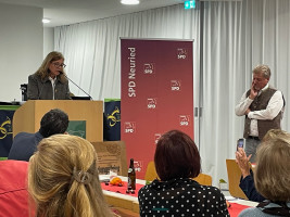 Mechthild von der Mülbe mit einem Grußwort von Maria Noichl