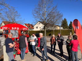 Bürgermeister Harald Zipfel unterwegs